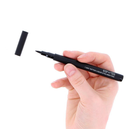 Eyeliner feutre tenue extrême, noir - BYS