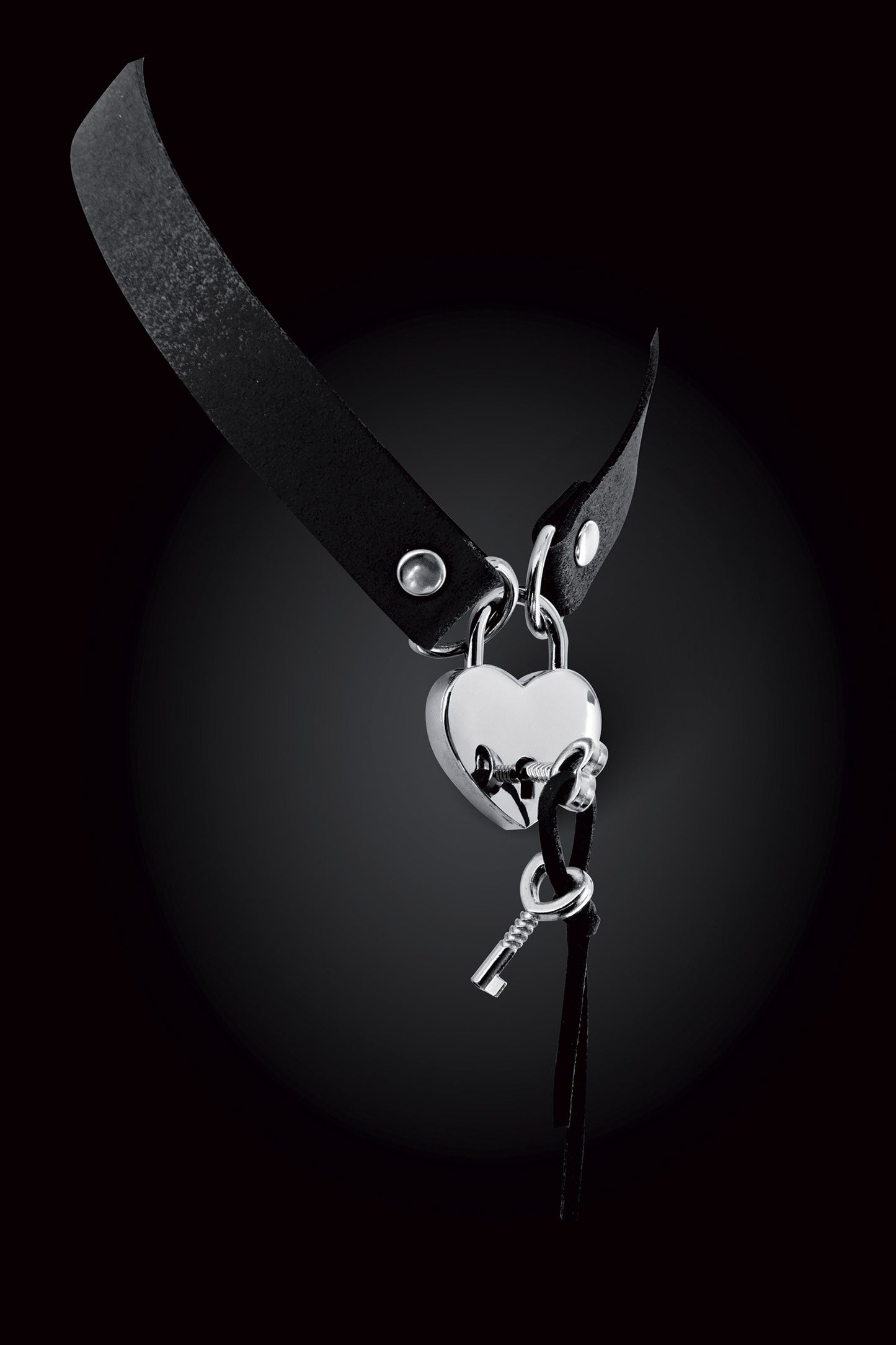 Collier en simili cuir avec cadenas cœur argenté, noir - Bijoux pour toi