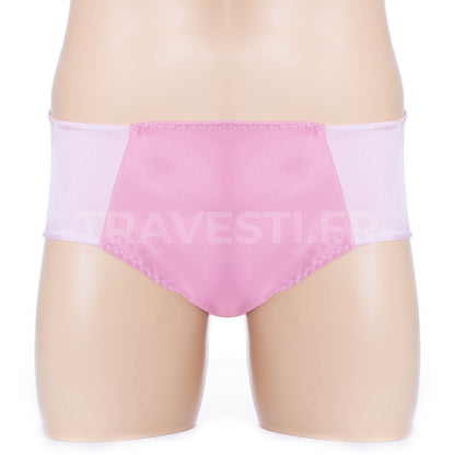 Ma culotte transgenre est une culotte gaff conçue pour toutes les femmes trans qui veulent dissimuler le spectre masculin. La culotte est fabriquée par les expertes de Petit Cyclone. Modèle rose.