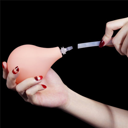 Gode éjaculateur Squirt 18 cm, chair marque LoveToy détails poire et tuyau